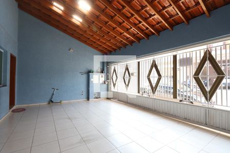 Casa à venda com 130m², 3 quartos e 4 vagasGaragem