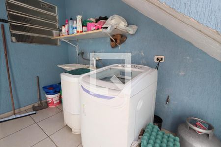 Casa à venda com 130m², 3 quartos e 4 vagasLavanderia