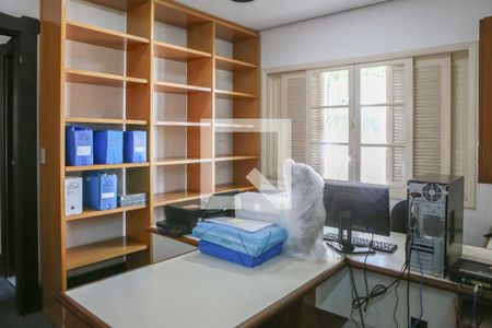 Casa à venda com 520m², 6 quartos e 16 vagas Casa à venda com 520m², 6 quartos e 16 vagasEscritório/Quarto 6