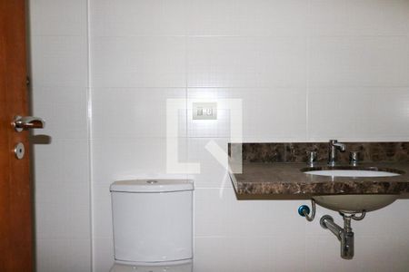 Apartamento à venda com 155m², 3 quartos e 3 vagasBanheiro da Suíte 1