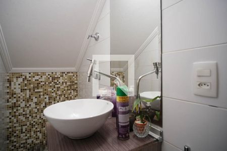 Casa à venda com 110m², 2 quartos e 1 vagaBanheiro
