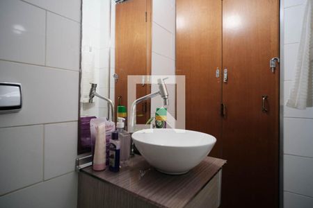 Casa à venda com 110m², 2 quartos e 1 vagaBanheiro