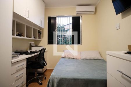 Quarto  de casa à venda com 2 quartos, 110m² em Vila Talarico, São Paulo