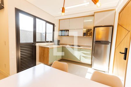 Apartamento à venda com 69m², 2 quartos e 2 vagasCozinha