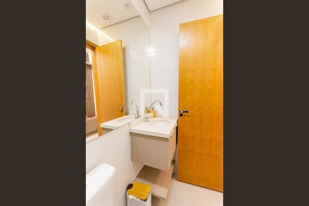 Apartamento à venda com 69m², 2 quartos e 2 vagasBanheiro