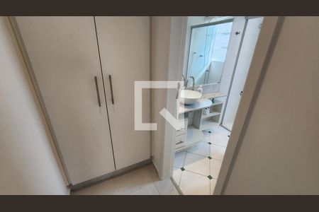 Apartamento para alugar com 160m², 3 quartos e 1 vagaBanheiro Corredor