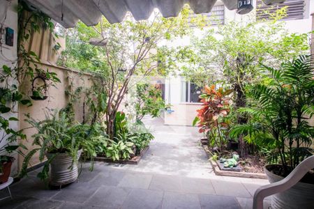 Casa à venda com 253m², 3 quartos e 2 vagas