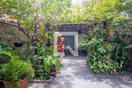 Casa à venda com 253m², 3 quartos e 2 vagas