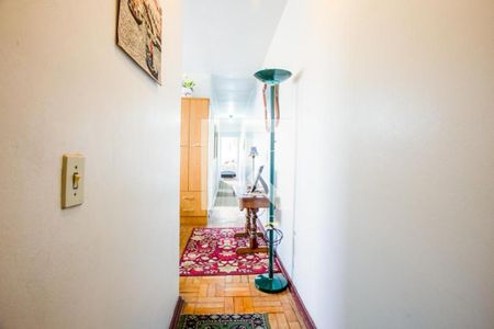 Casa à venda com 253m², 3 quartos e 2 vagas