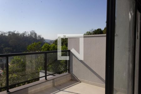 Casa de condomínio para alugar com 250m², 4 quartos e 2 vagasVaranda