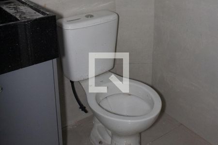 Casa de condomínio para alugar com 250m², 4 quartos e 2 vagasBanheiro Social
