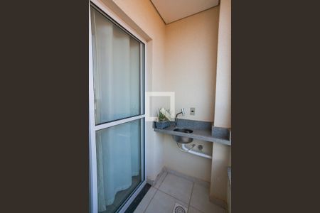 Varanda de apartamento para alugar com 2 quartos, 55m² em Umuarama, Uberlândia