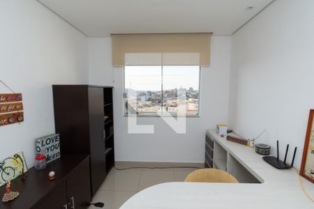 Apartamento à venda com 180m², 4 quartos e 3 vagasQuarto 2
