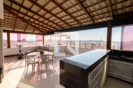 Apartamento à venda com 180m², 4 quartos e 3 vagasCobertura