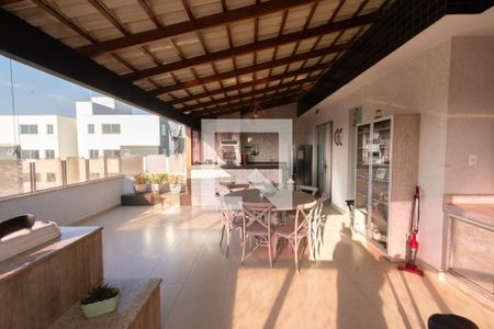 Apartamento à venda com 180m², 4 quartos e 3 vagasCobertura