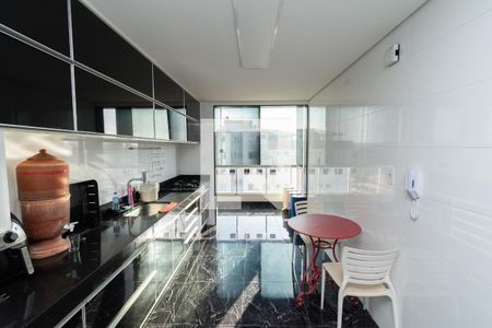 Apartamento à venda com 180m², 4 quartos e 3 vagasCozinha