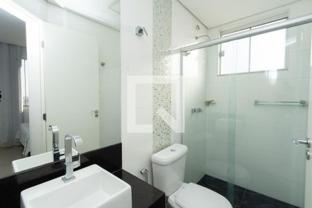 Apartamento à venda com 180m², 4 quartos e 3 vagasBanheiro da Suíte 1