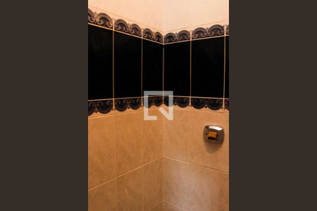 Casa de condomínio à venda com 403m², 4 quartos e 4 vagas Casa de condomínio à venda com 403m², 4 quartos e 4 vagasLAVABO