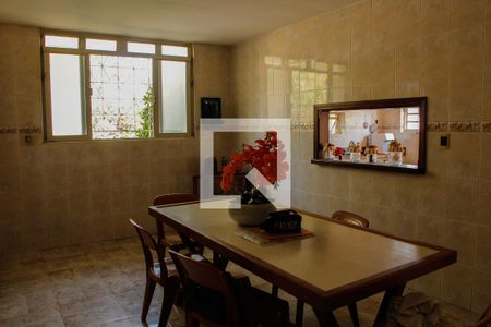 Casa de condomínio à venda com 403m², 4 quartos e 4 vagas Casa de condomínio à venda com 403m², 4 quartos e 4 vagasCOPA