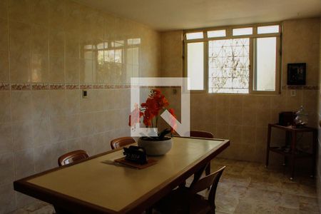 Casa de condomínio à venda com 403m², 4 quartos e 4 vagas Casa de condomínio à venda com 403m², 4 quartos e 4 vagasCOPA