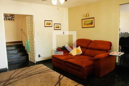 SALA DE TV de casa de condomínio à venda com 4 quartos, 403m² em Bairro das Palmeiras, Campinas