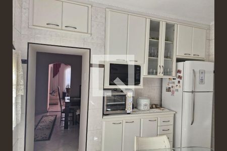 Casa à venda com 266m², 3 quartos e 3 vagas