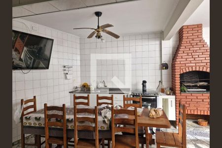 Casa à venda com 266m², 3 quartos e 3 vagas