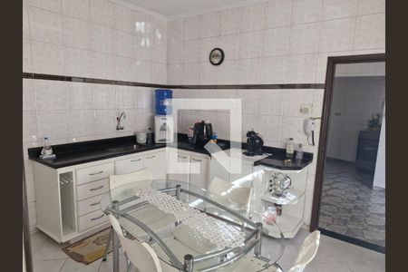 Casa à venda com 266m², 3 quartos e 3 vagas