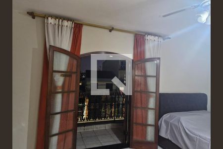 Casa à venda com 3 quartos, 266m² em Olímpico, São Caetano do Sul