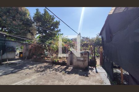 Casa para alugar com 250m², 6 quartos e 3 vagas Casa para alugar com 250m², 6 quartos e 3 vagasQuintal