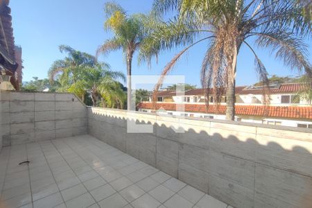 Casa de condomínio à venda com 110m², 4 quartos e 2 vagas3º Pav - Varanda