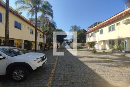 Casa de condomínio à venda com 110m², 4 quartos e 2 vagasÁrea comum