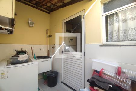 Casa de condomínio à venda com 110m², 4 quartos e 2 vagas1º Pav - Área de Serviço