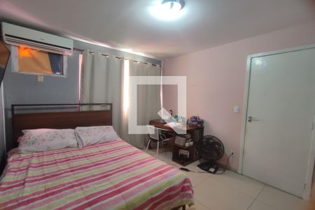 Casa de condomínio à venda com 110m², 4 quartos e 2 vagas2º Pav - Suite 1