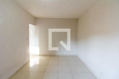 Casa para alugar com 60m², 2 quartos e 2 vagas Casa para alugar com 60m², 2 quartos e 2 vagasSuíte