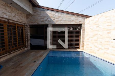 Casa à venda com 500m², 3 quartos e 2 vagas Casa à venda com 500m², 3 quartos e 2 vagasPiscina
