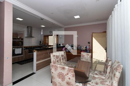 Casa à venda com 500m², 3 quartos e 2 vagas Casa à venda com 500m², 3 quartos e 2 vagasCopa