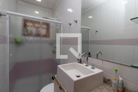 Casa à venda com 500m², 3 quartos e 2 vagas Casa à venda com 500m², 3 quartos e 2 vagasBanheiro da Suíte 1