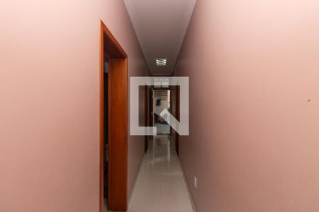 Casa à venda com 500m², 3 quartos e 2 vagas Casa à venda com 500m², 3 quartos e 2 vagasCorredor Quartos