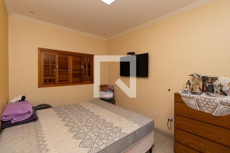 Casa à venda com 500m², 3 quartos e 2 vagas Casa à venda com 500m², 3 quartos e 2 vagasQuarto Suíte 2