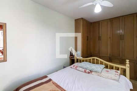 Quarto 1 de casa à venda com 4 quartos, 241m² em Ouro Preto, Belo Horizonte