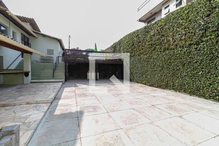 Casa à venda com 241m², 4 quartos e 5 vagasQuintal