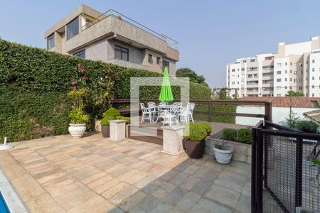 Casa à venda com 241m², 4 quartos e 5 vagasQuintal