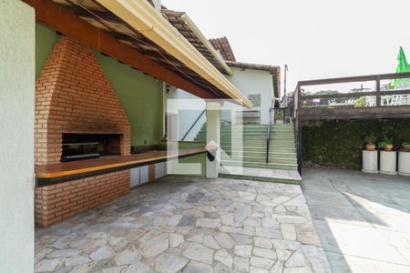 Casa à venda com 241m², 4 quartos e 5 vagasChurrasqueira