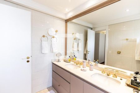 Apartamento à venda com 171m², 3 quartos e 3 vagas