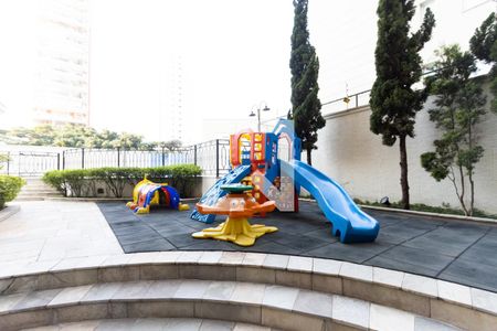 Apartamento à venda com 171m², 3 quartos e 3 vagas