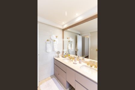 Apartamento à venda com 171m², 3 quartos e 3 vagas