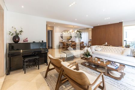 Apartamento à venda com 171m², 3 quartos e 3 vagas