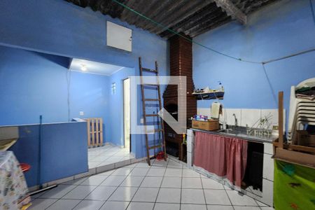 Casa à venda com 168m², 3 quartos e 1 vaga Casa à venda com 168m², 3 quartos e 1 vagaVaranda