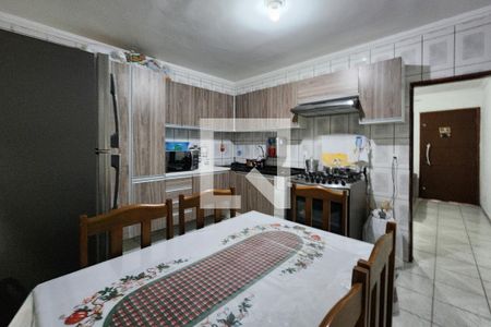 Casa à venda com 168m², 3 quartos e 1 vaga Casa à venda com 168m², 3 quartos e 1 vagaCozinha